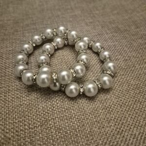 Elegant Silver Pearl Bracelet Set with